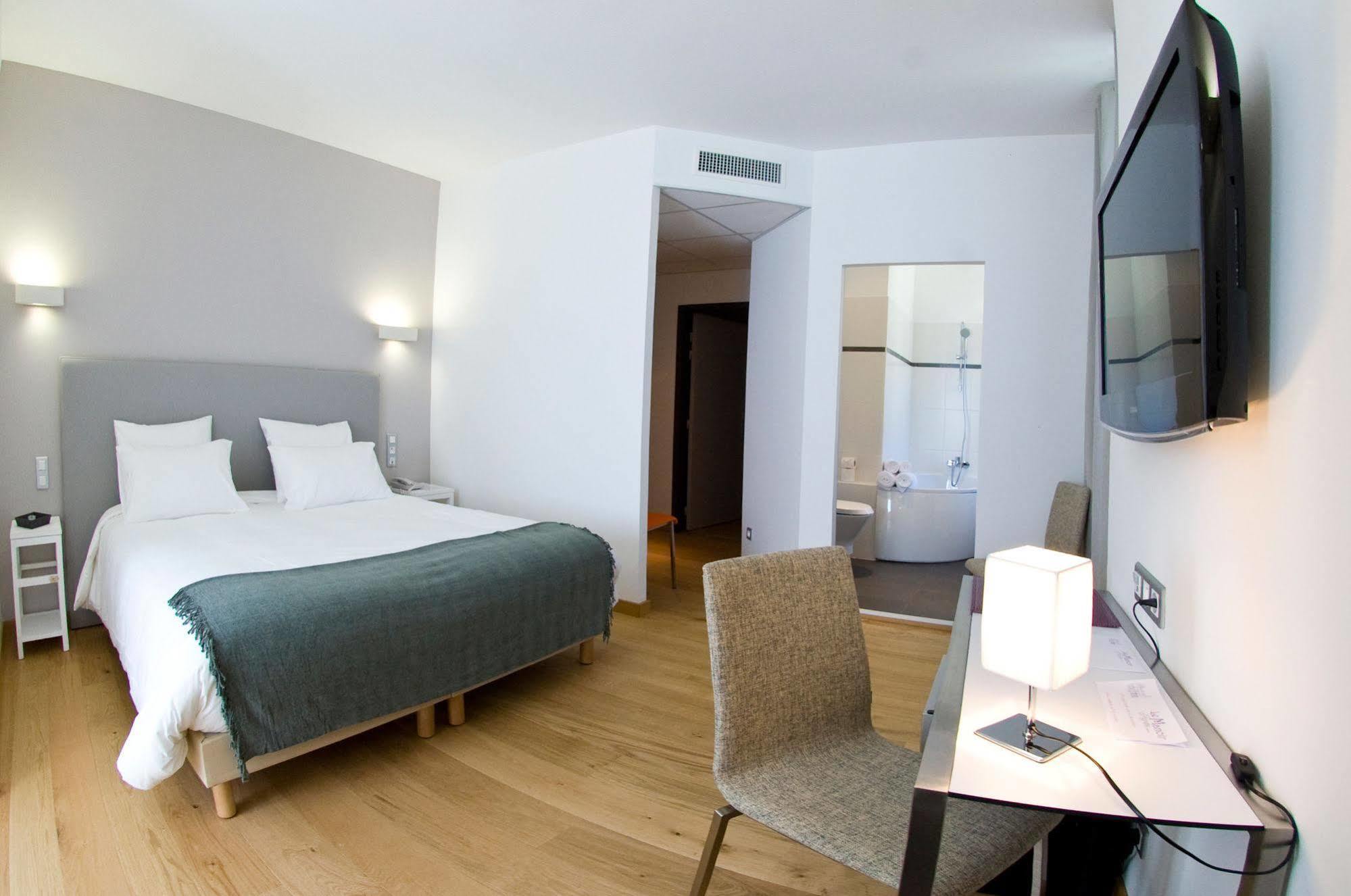 Le Manoir D'Agnes Logis Hotel Restaurant Tarascon-sur-Ariège Kültér fotó